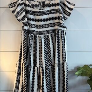 Black and White Patterned Women's Dress
